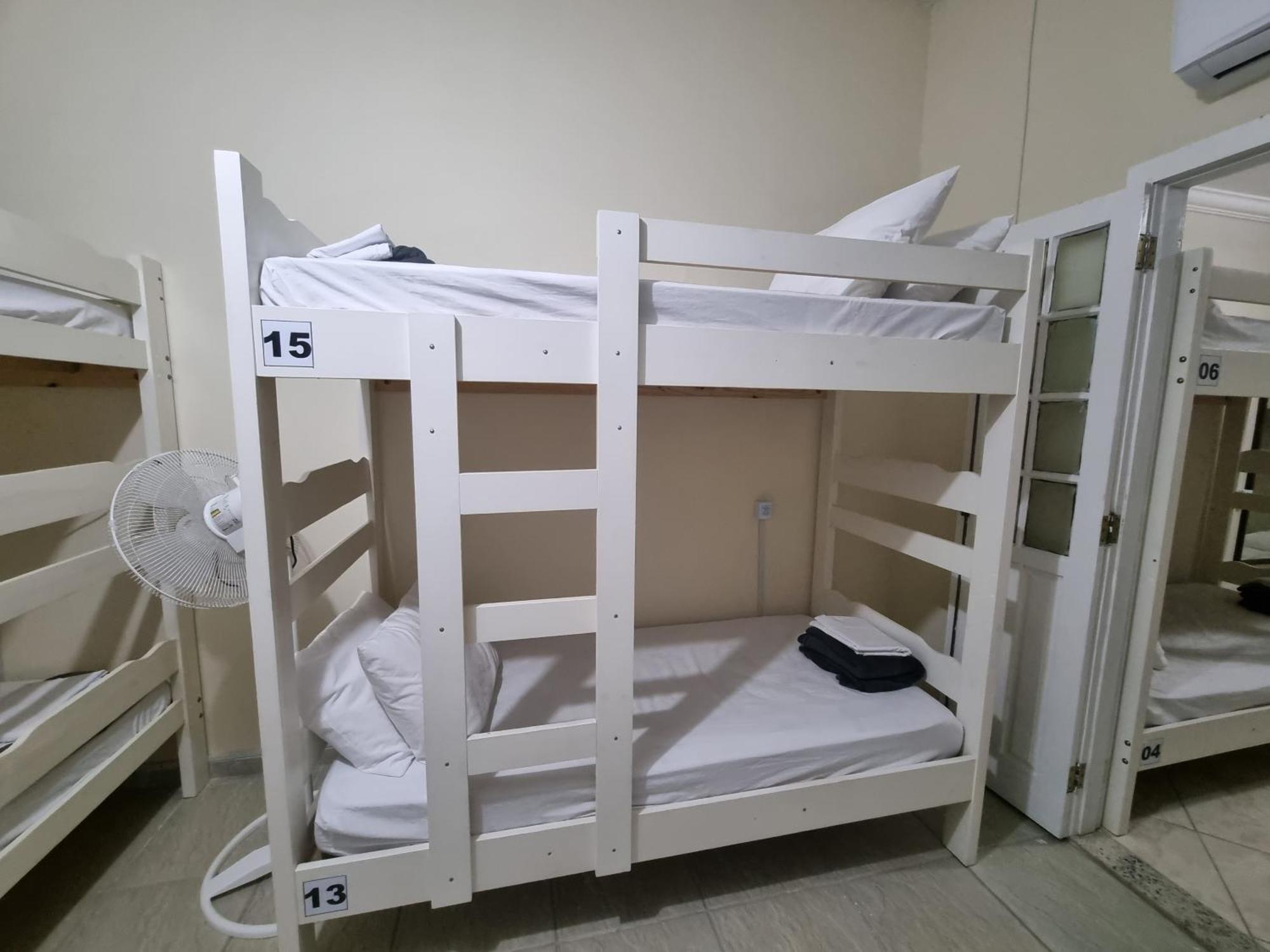 Zenit Hostel Da Cris Cabo Frio Ngoại thất bức ảnh